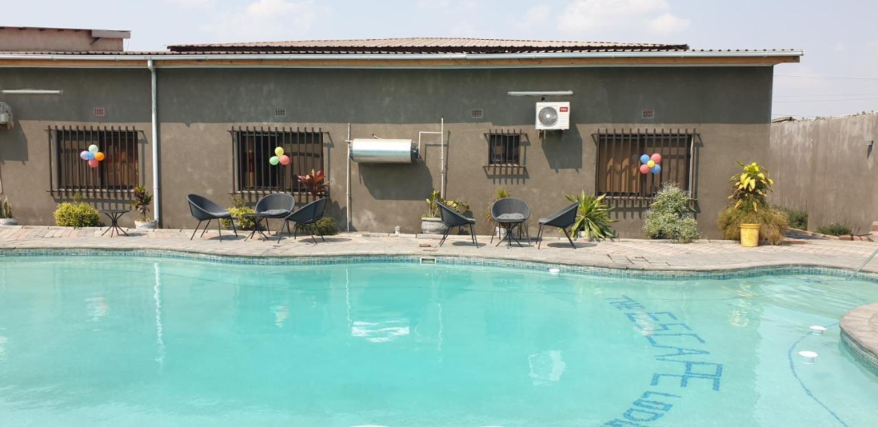 The Escape Lodge Lusaka Ngoại thất bức ảnh